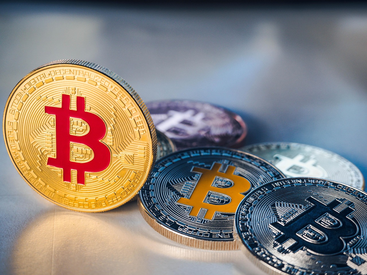 嘉信理财CEO Rick Wurster：一年内推出加密货币现货交易